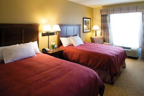 Hotel Country & By Radisson, At Cedar Bluff, Tn 2*