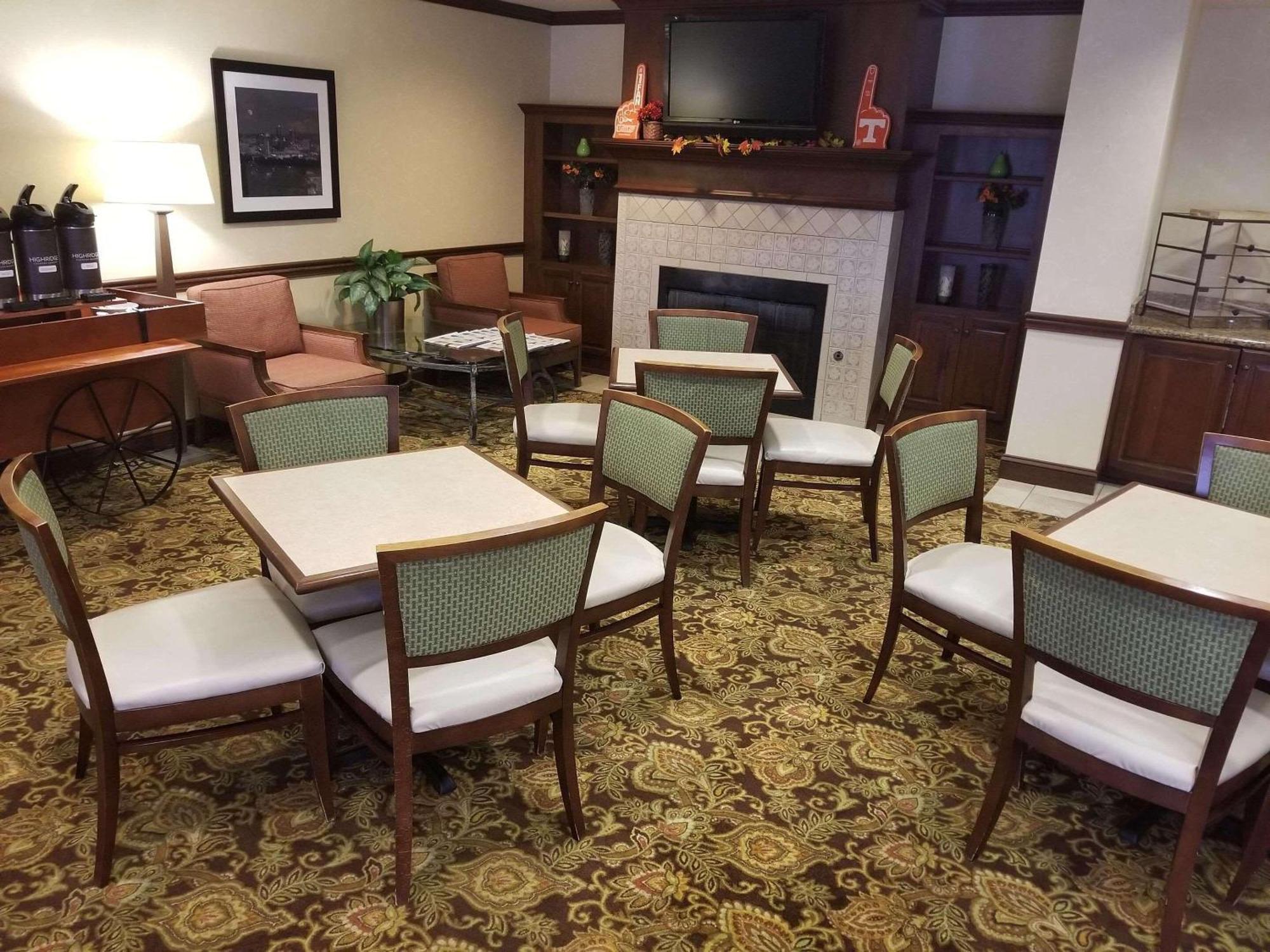 Country & By Radisson, At Cedar Bluff, Tn Knoxville