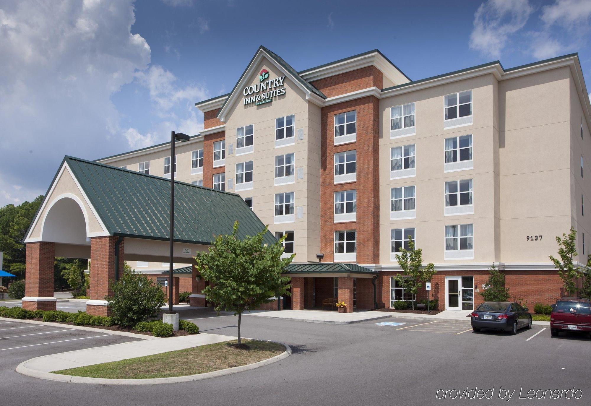 Hotel Country & By Radisson, At Cedar Bluff, Tn 2*