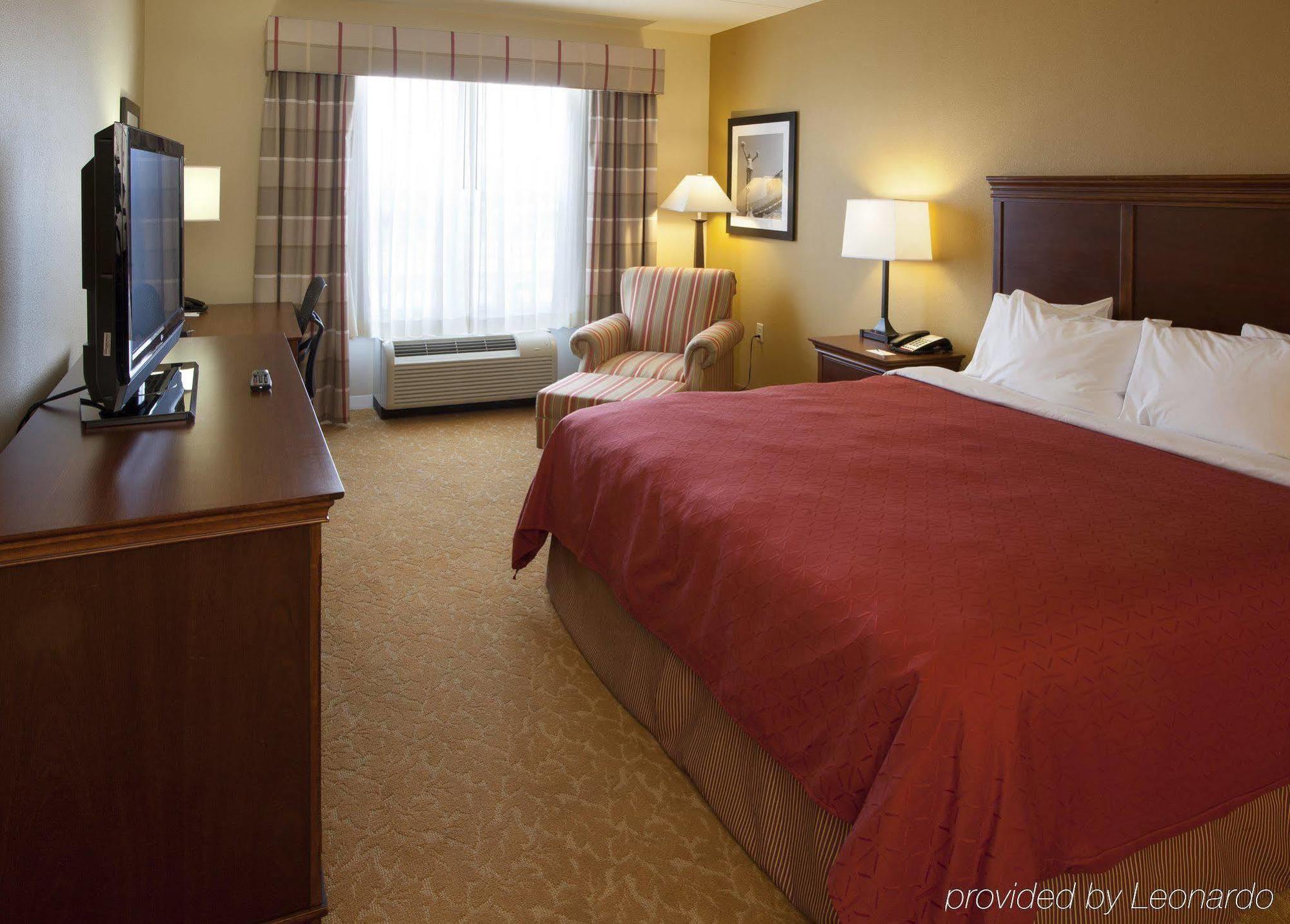 Hotel Country & By Radisson, At Cedar Bluff, Tn Knoxville